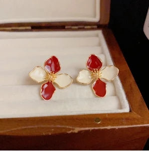 Vintage Gold Flower Earrings close-up