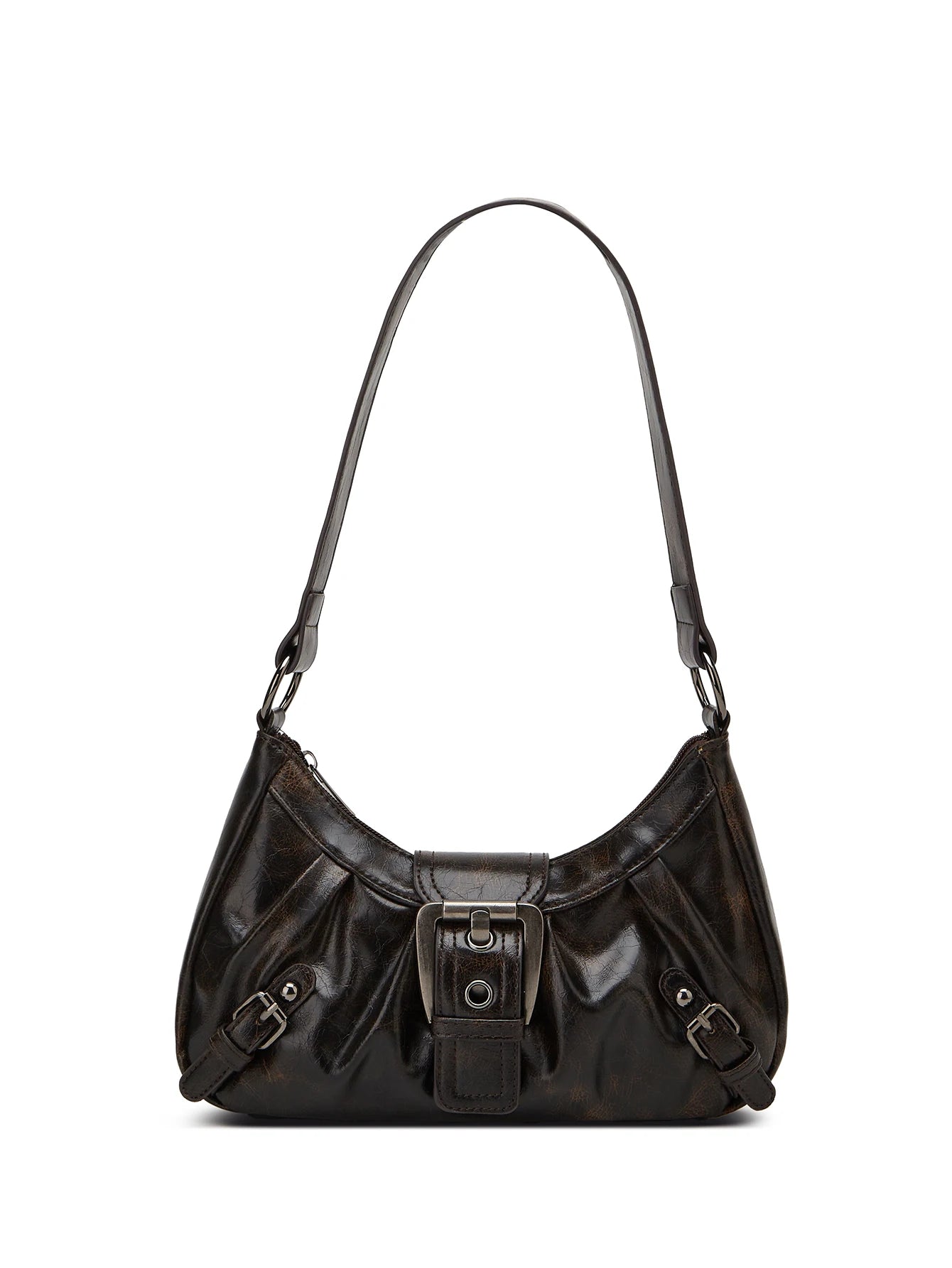 Model styling Y2K retro rivet shoulder bag with jeans