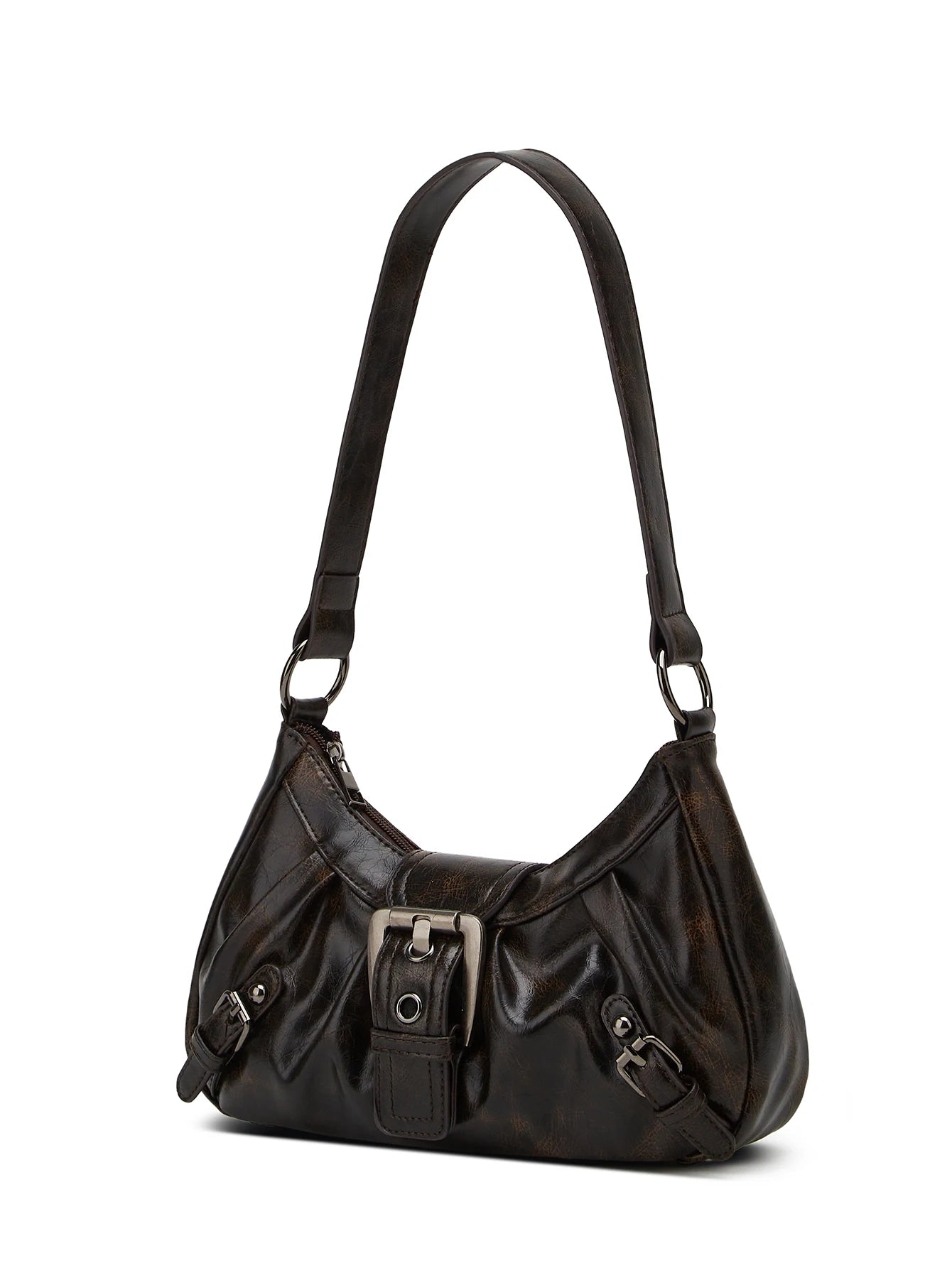 Model styling Y2K retro rivet shoulder bag with jeans