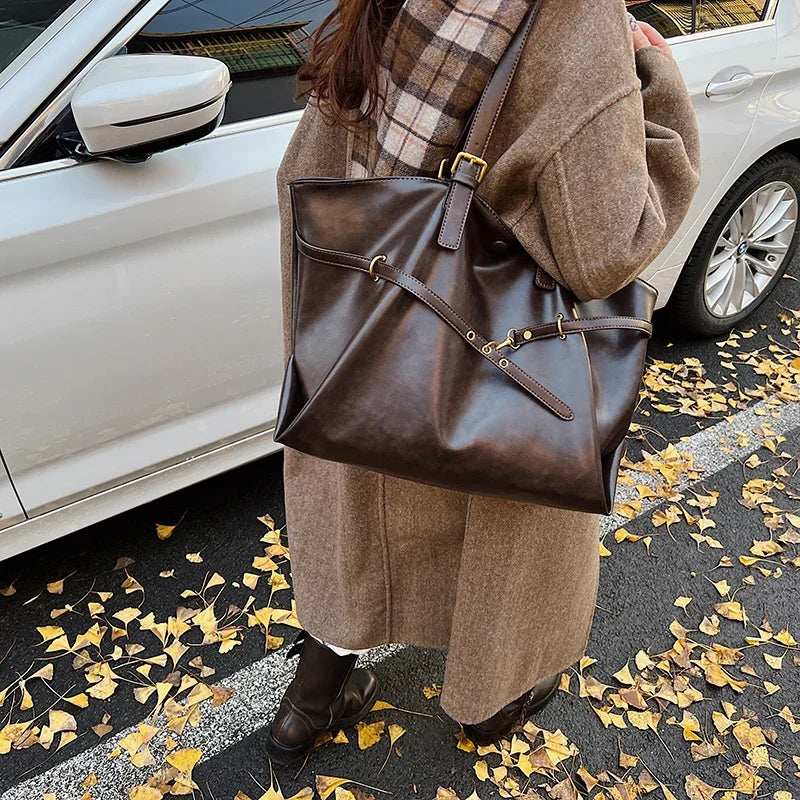 woman hold Retro Luxe Winter Tote